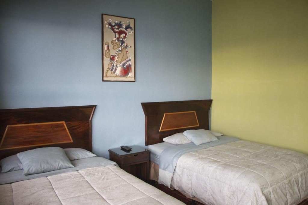 Hotel Ribiera Del Lago Peten Itza San Roman エクステリア 写真