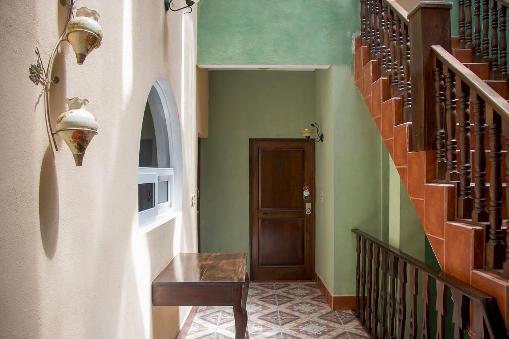 Hotel Ribiera Del Lago Peten Itza San Roman エクステリア 写真