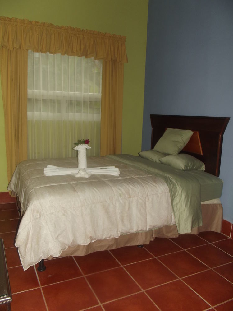 Hotel Ribiera Del Lago Peten Itza San Roman エクステリア 写真