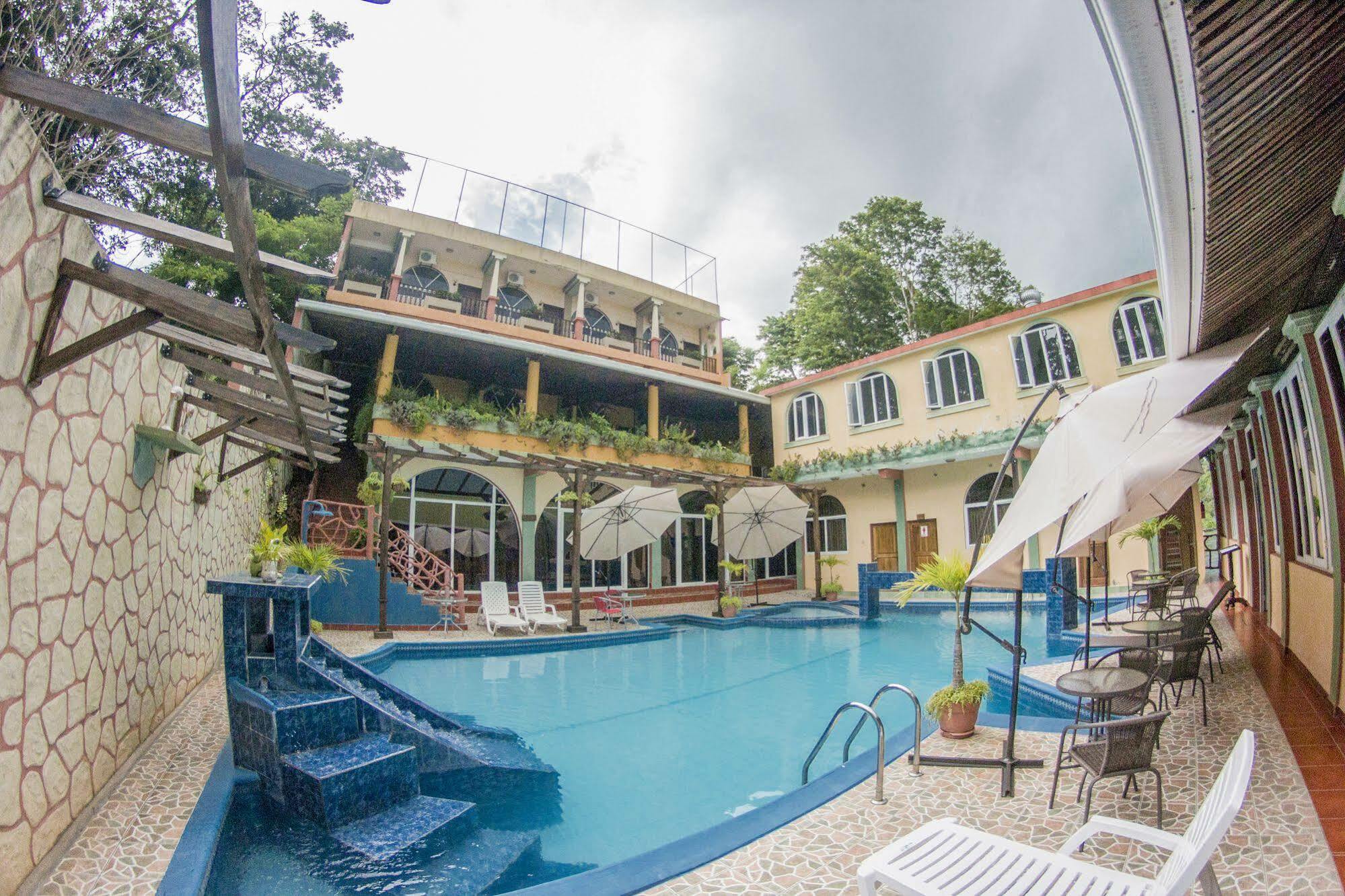 Hotel Ribiera Del Lago Peten Itza San Roman エクステリア 写真
